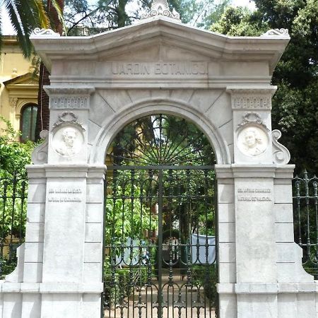 グラナダEl Jardin De La Duquesaアパートメント エクステリア 写真